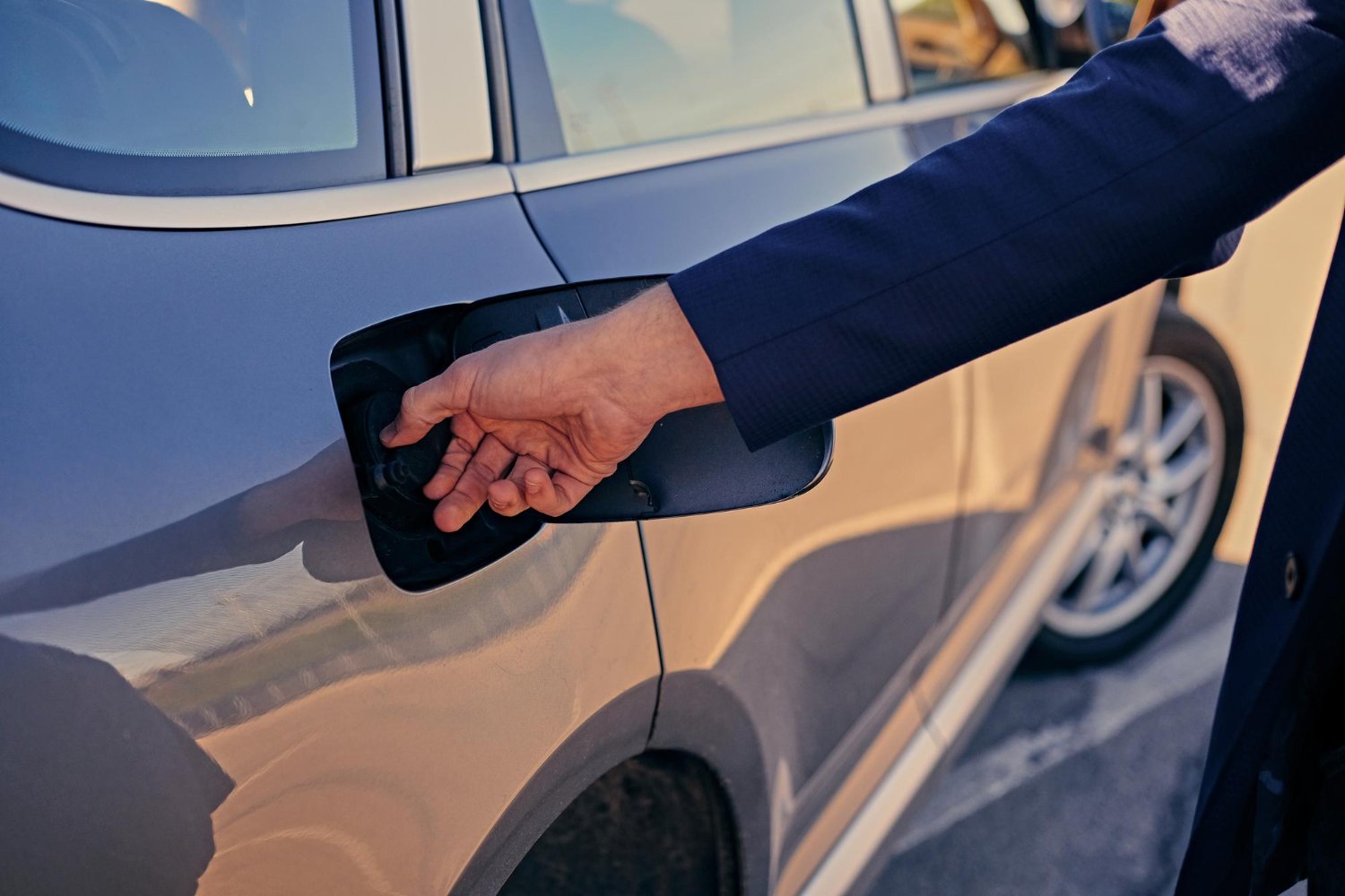 Choosing between an electric company car and a petrol car for a UK limited company director